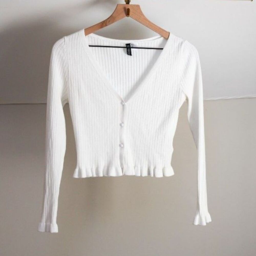 HM Women's white ribbed V-neck ruffle cardigan Small